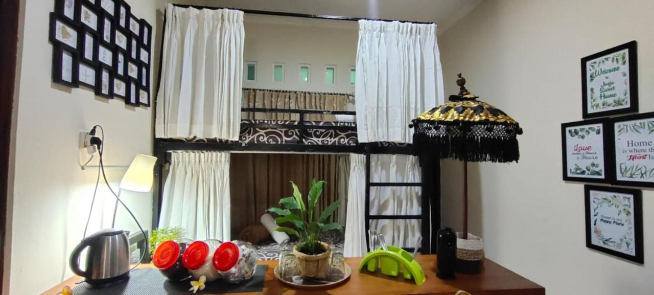 Coliving Jogja Sweet Home Kost Lengkap Di Jogjakarta Екстер'єр фото