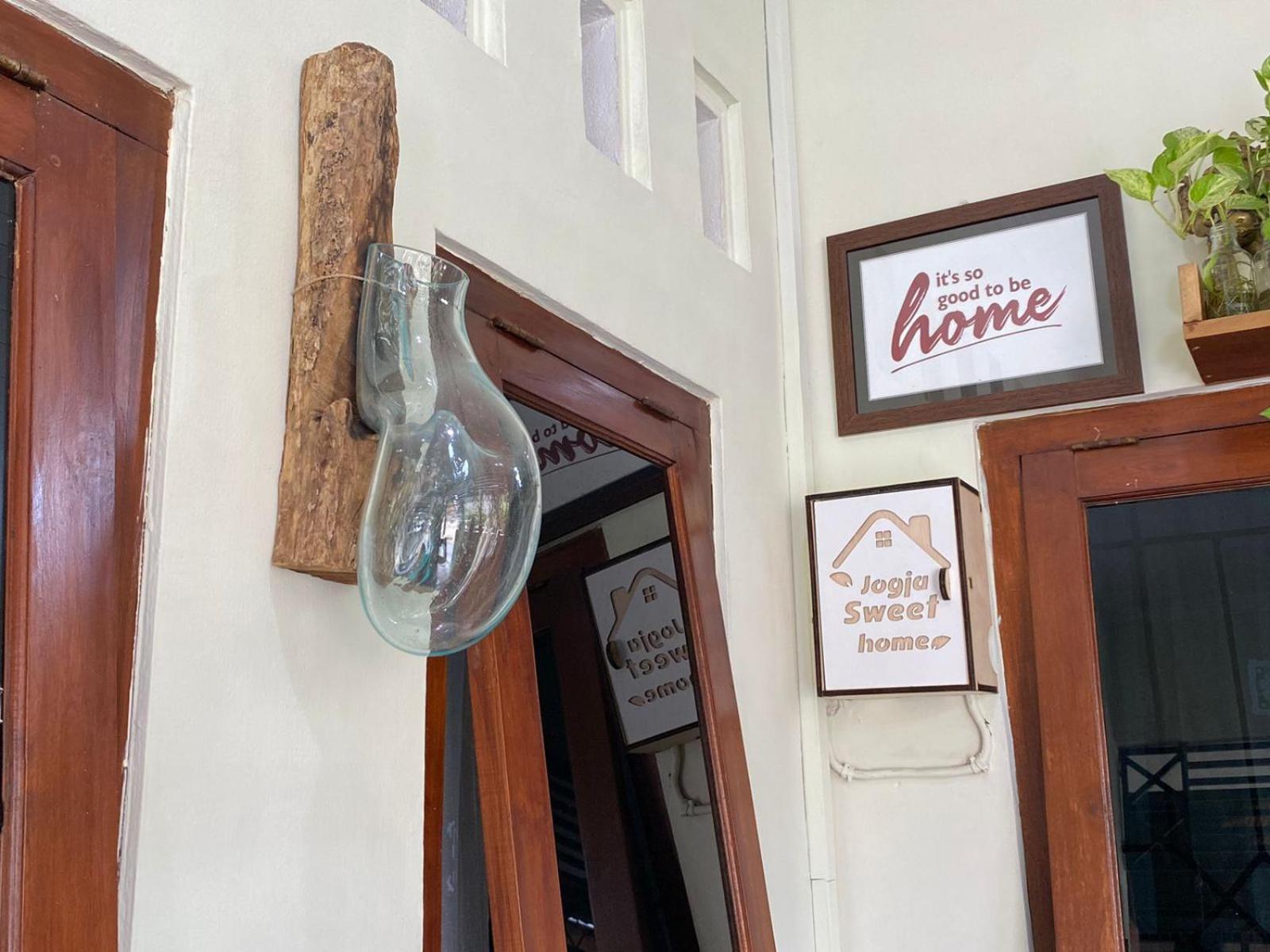 Coliving Jogja Sweet Home Kost Lengkap Di Jogjakarta Екстер'єр фото